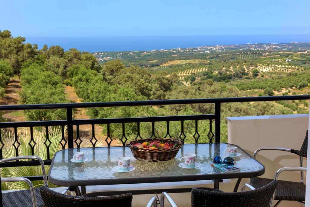 Villa Laga With Pool, 300M To Taverns, Childrens Area, Bbq! Kirianna Exteriör bild