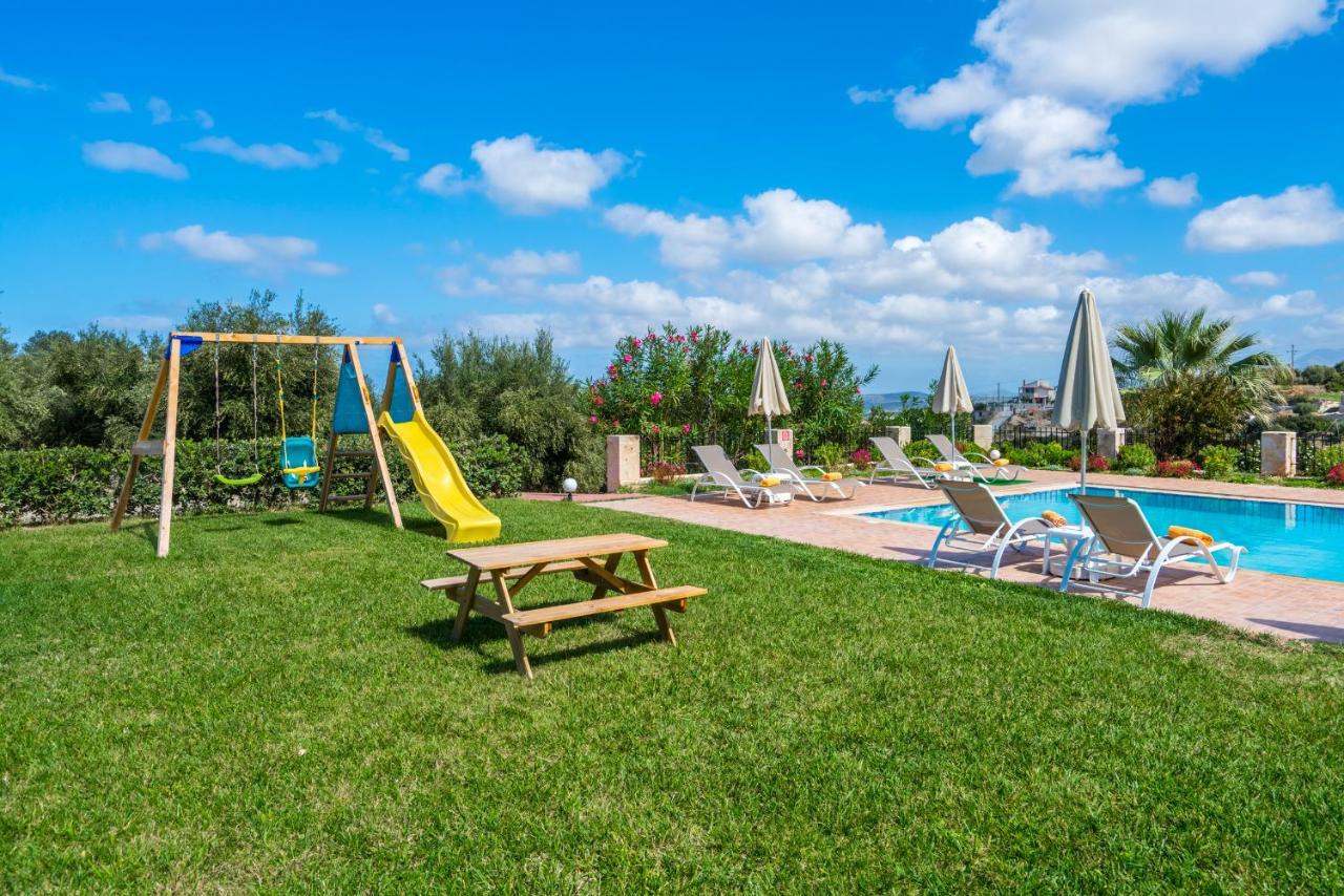 Villa Laga With Pool, 300M To Taverns, Childrens Area, Bbq! Kirianna Exteriör bild